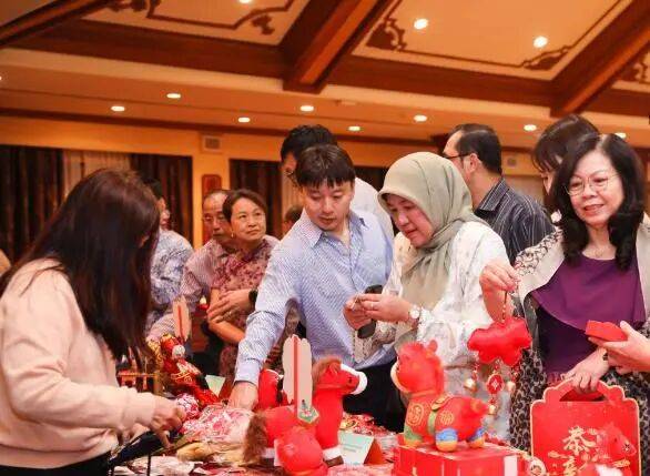 扬丝路 同心贺新春AG真人登录云帆(图3)